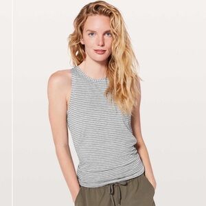 Excellent condition LULULEMON tie me up tank